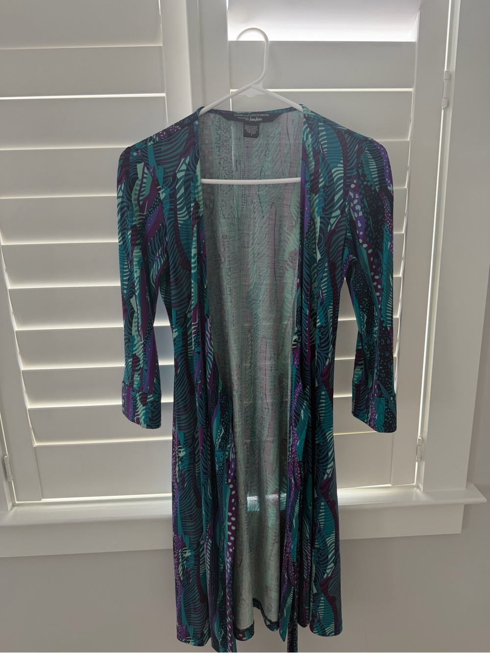 Diane Von Furstenberg Neiman Marcus Abstract 100% Silk Wrap Dress Size 0